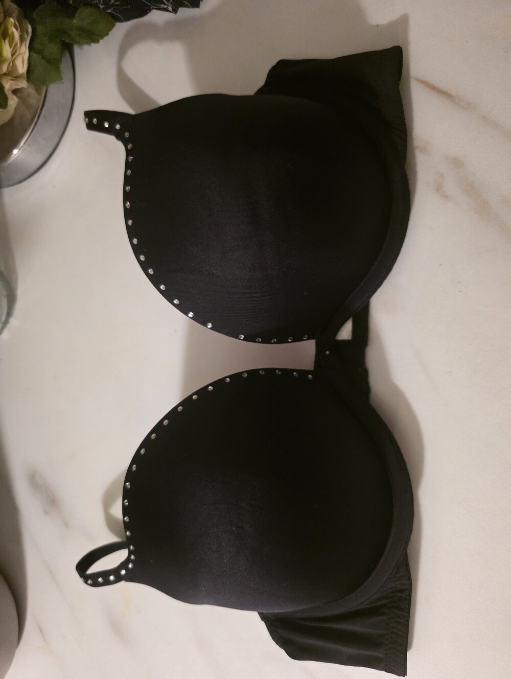 La SENZA Black Smooth T-Shirt Bra with Stud Trim